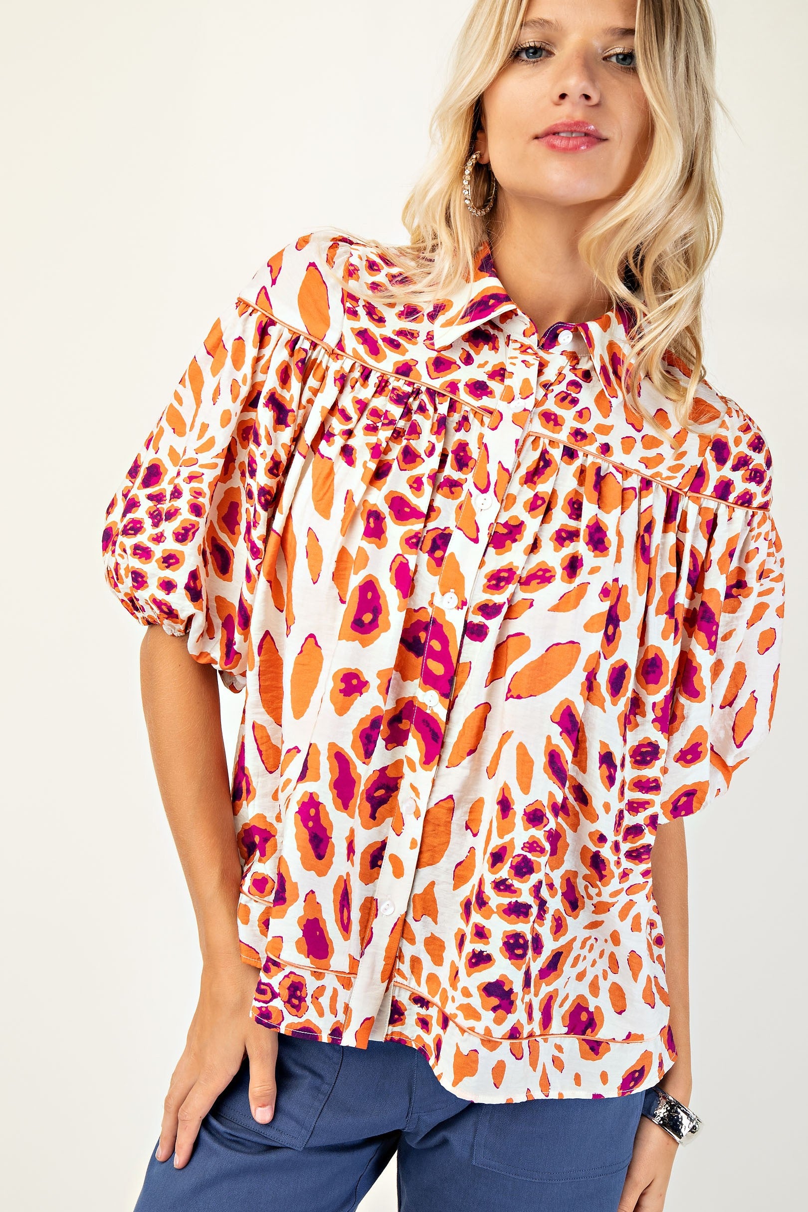 Curvy Linny Leopard Button Down Top