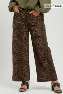 Curvy Lindie Leopard Print Pants