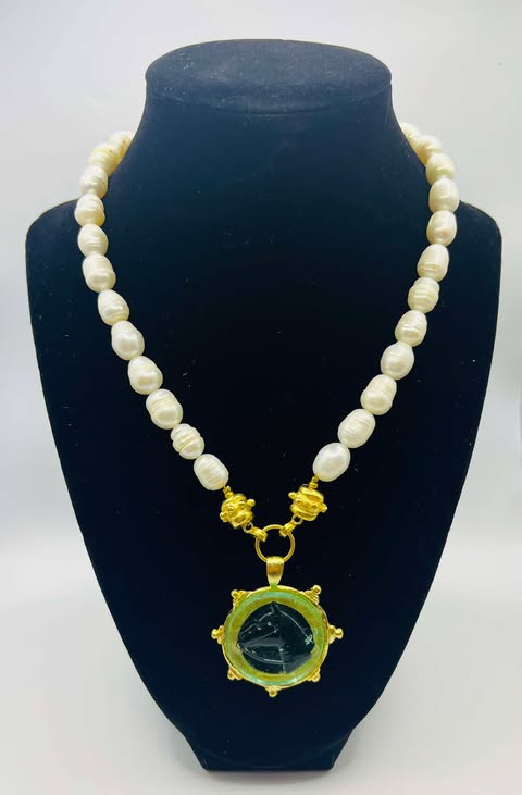 Susan Shaw Gold Clear Venetian Glass Horse Necklace