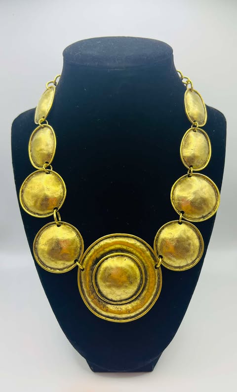 Yochi Chunky Circle Gold Necklace