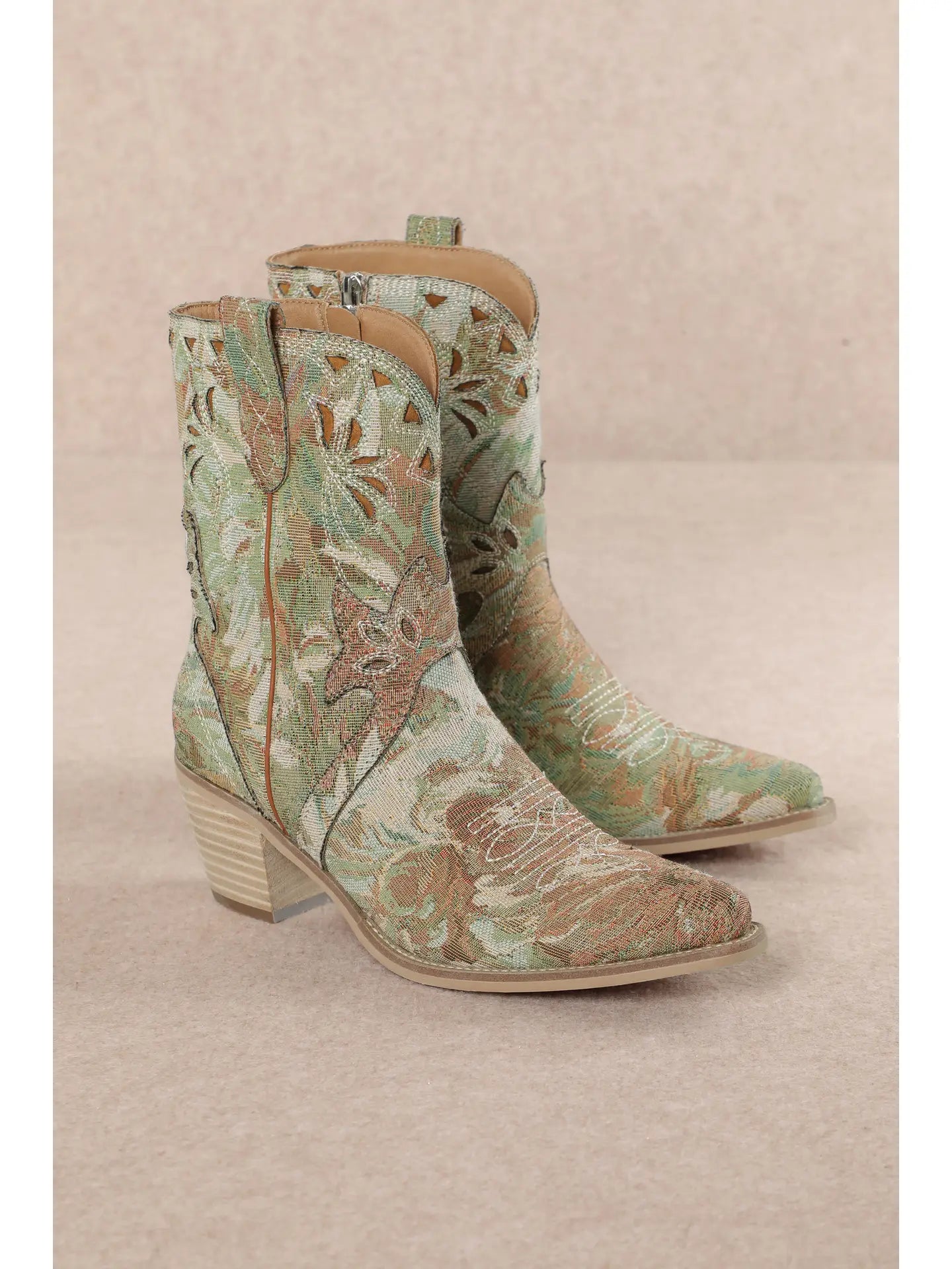 Amaryllis Floral Western Boot