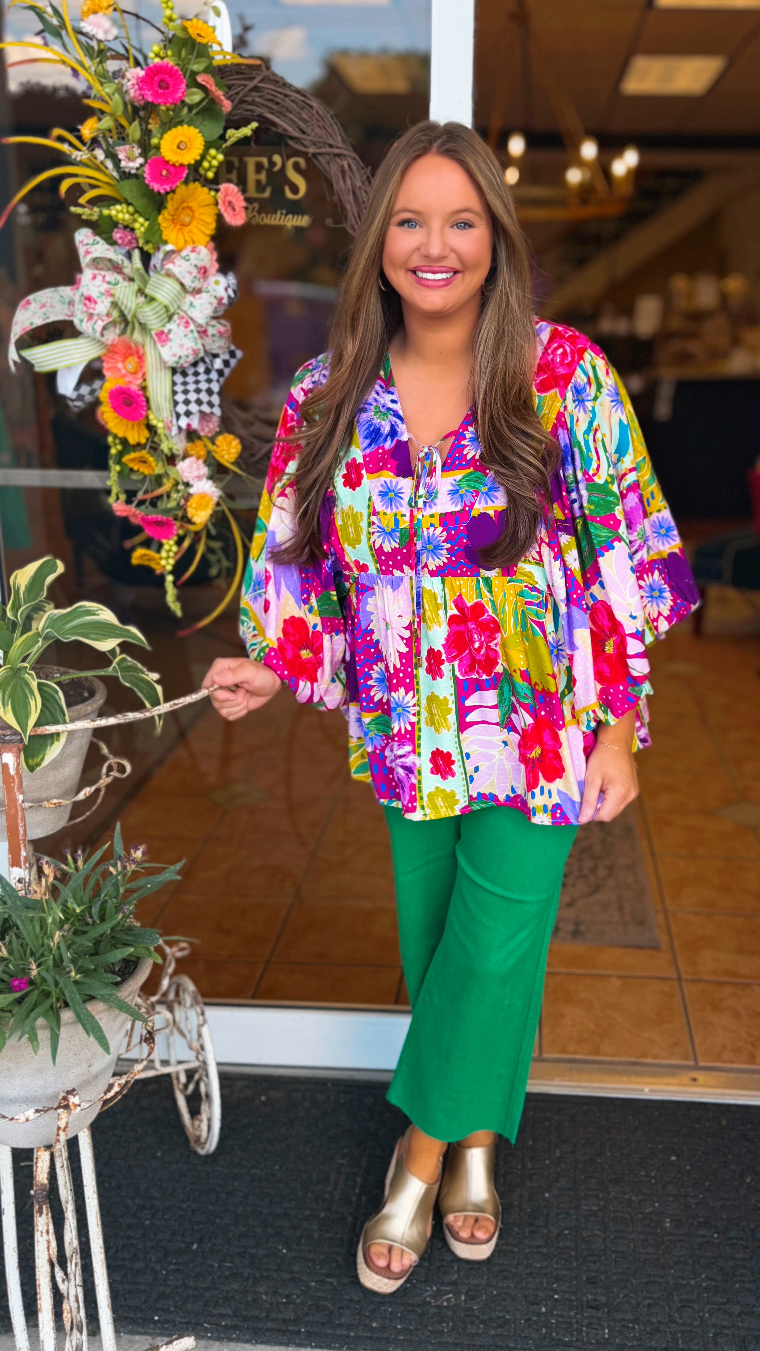 Curvy Savannah Floral Bubble Sleeve Top