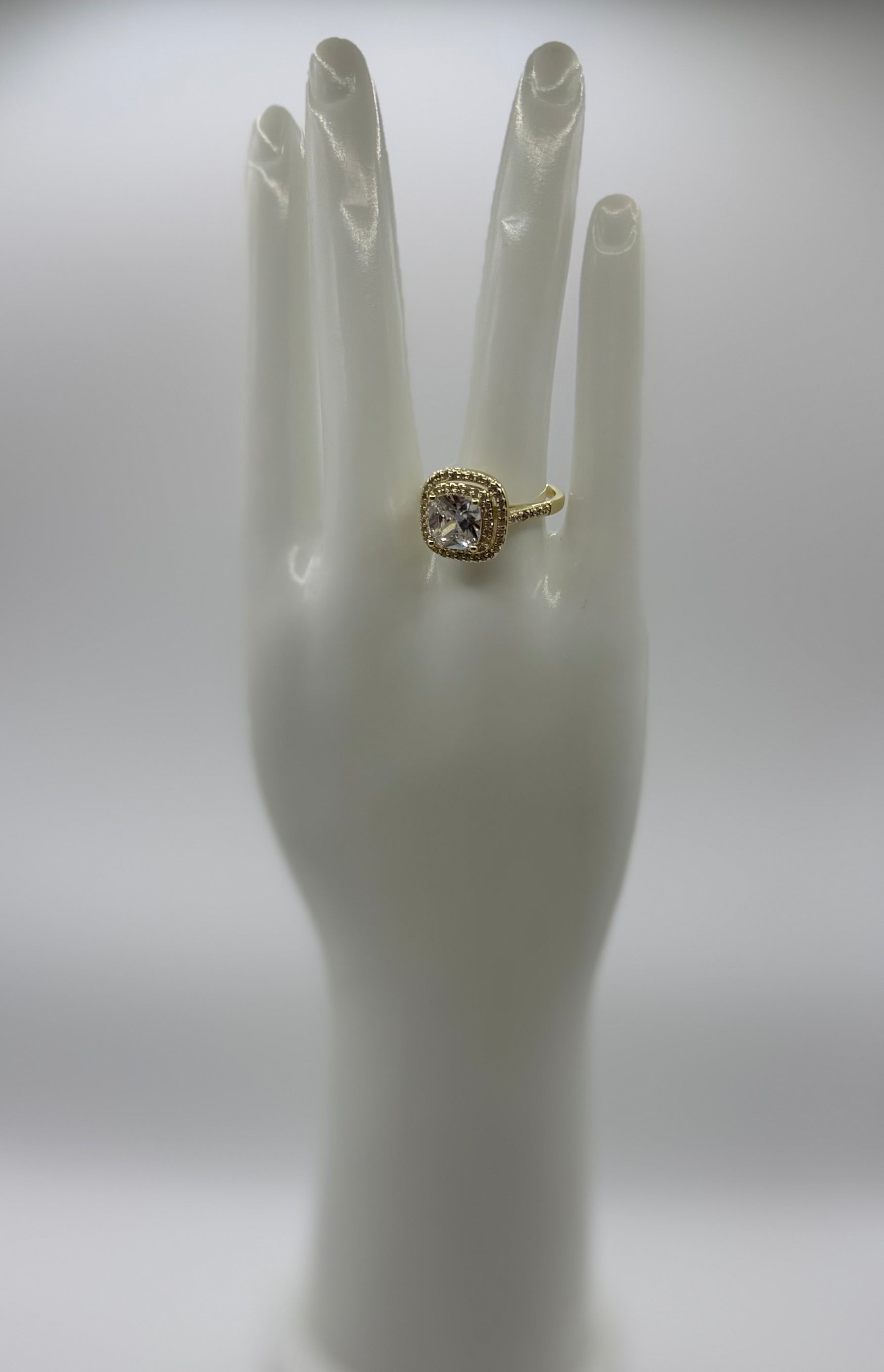 RG Square Pendant Gold Ring