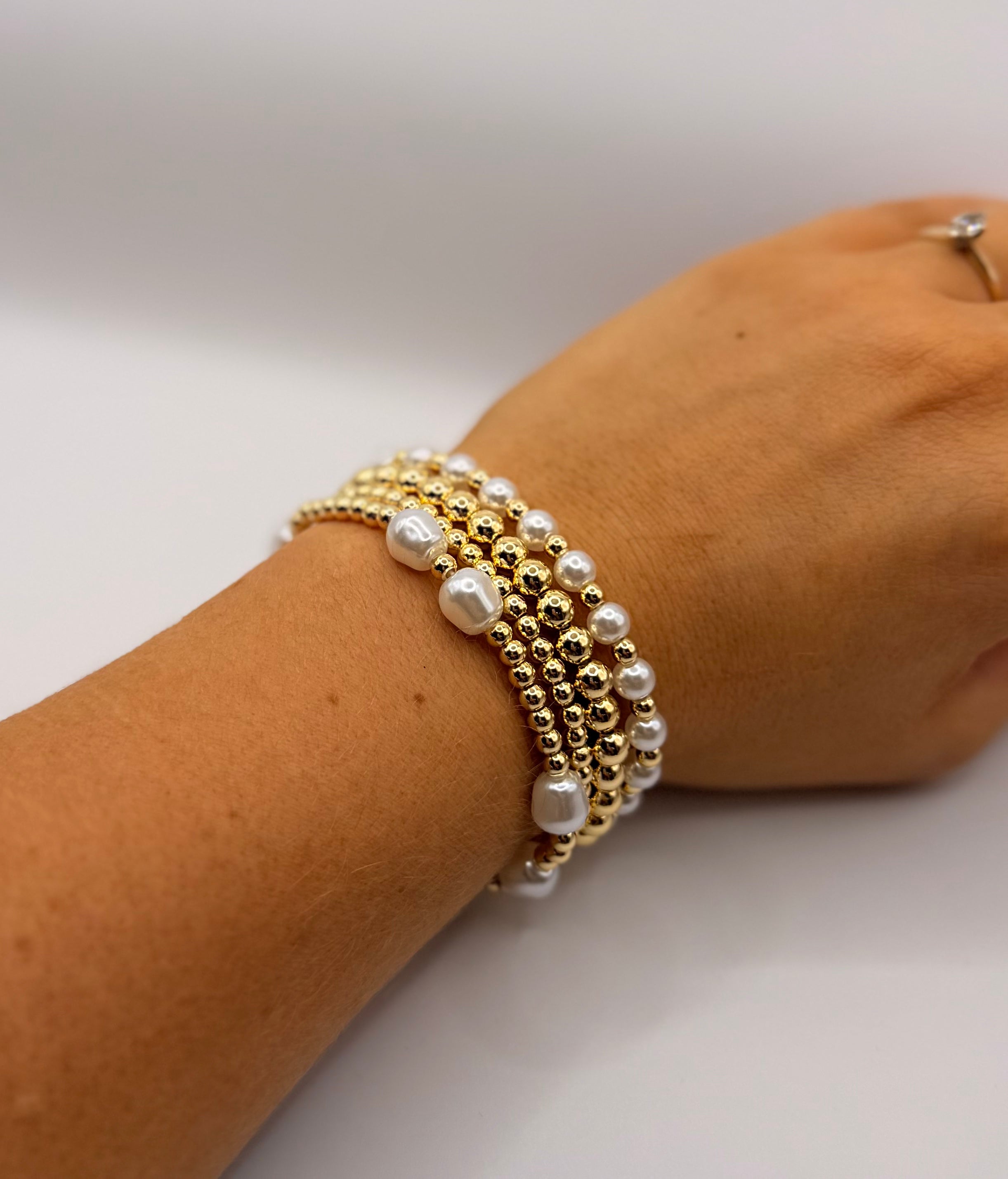 RG 4 Set Gold And Pearl Beaded Bracelets