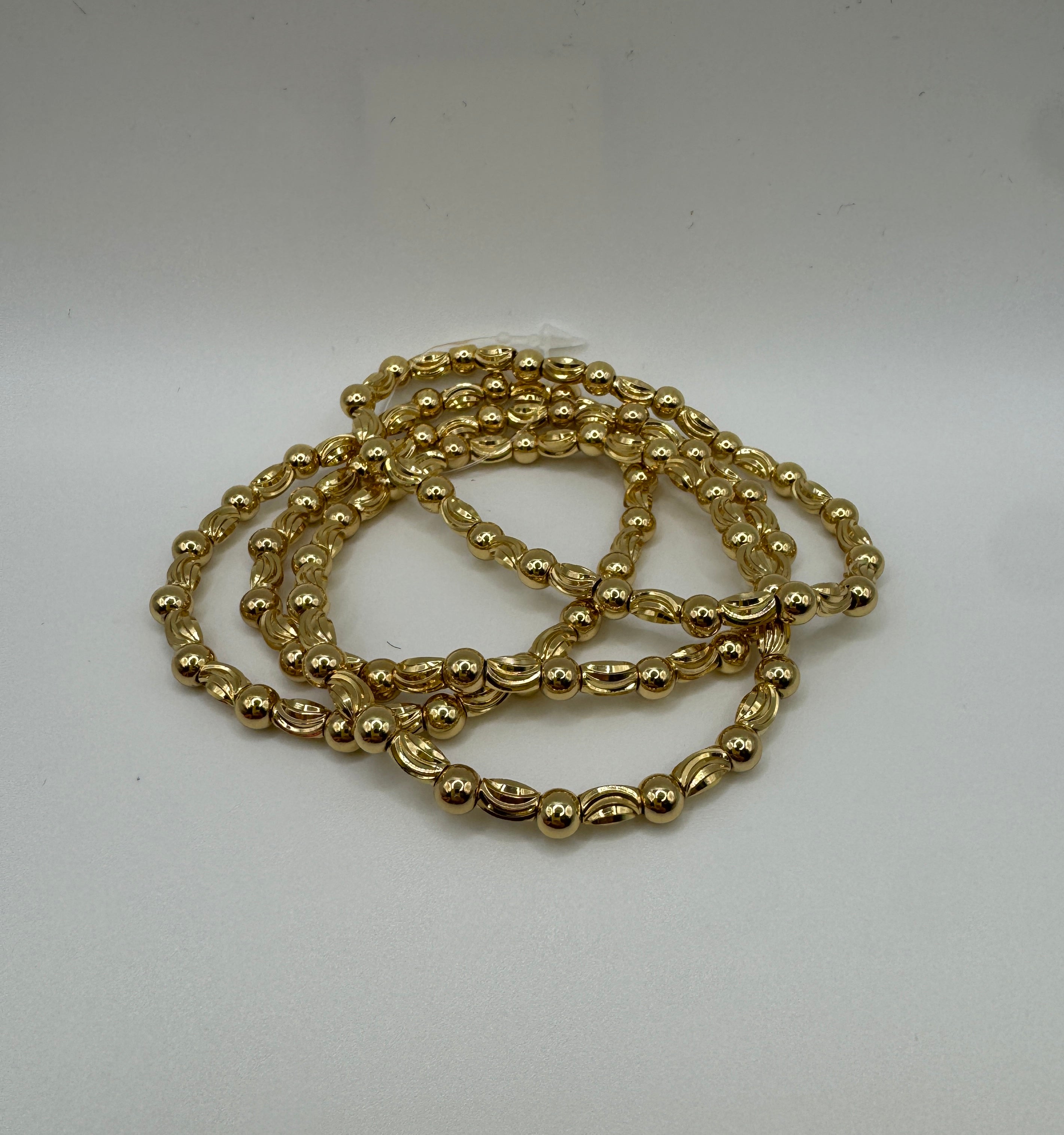 RG WR Gold Textured Oval Bracelet Set