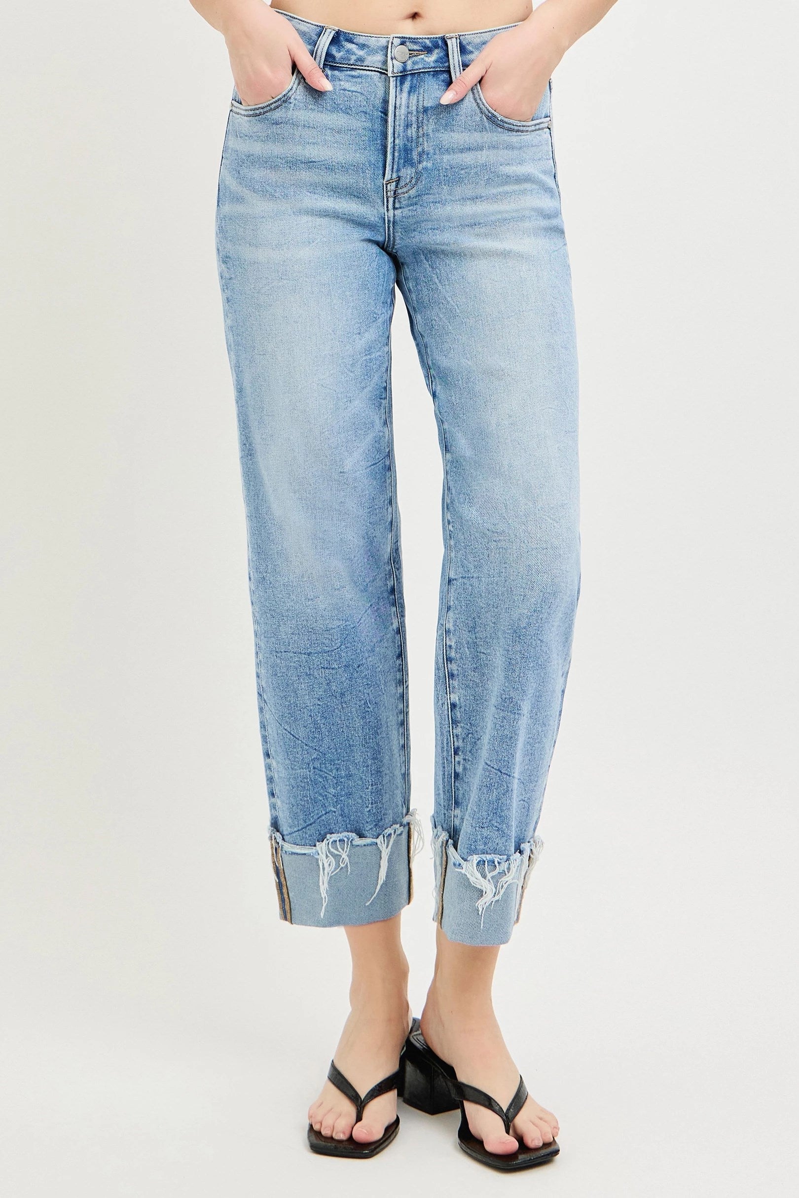 Curvy Risen Lanie Light HR Crop Boyfriend Cuff Jeans
