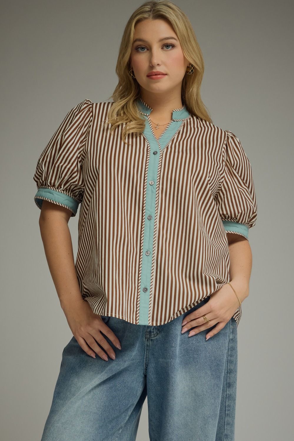 Curvy Julie Striped Puff Sleeve Top