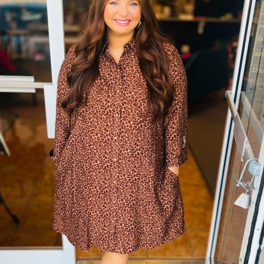 Curvy Lady In Leopard