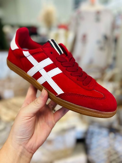 Dakkah Red Fashion Sneakers
