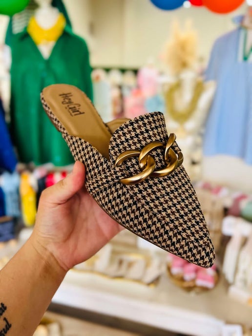Playing For Keeps Hounds tooth Corkys Slides