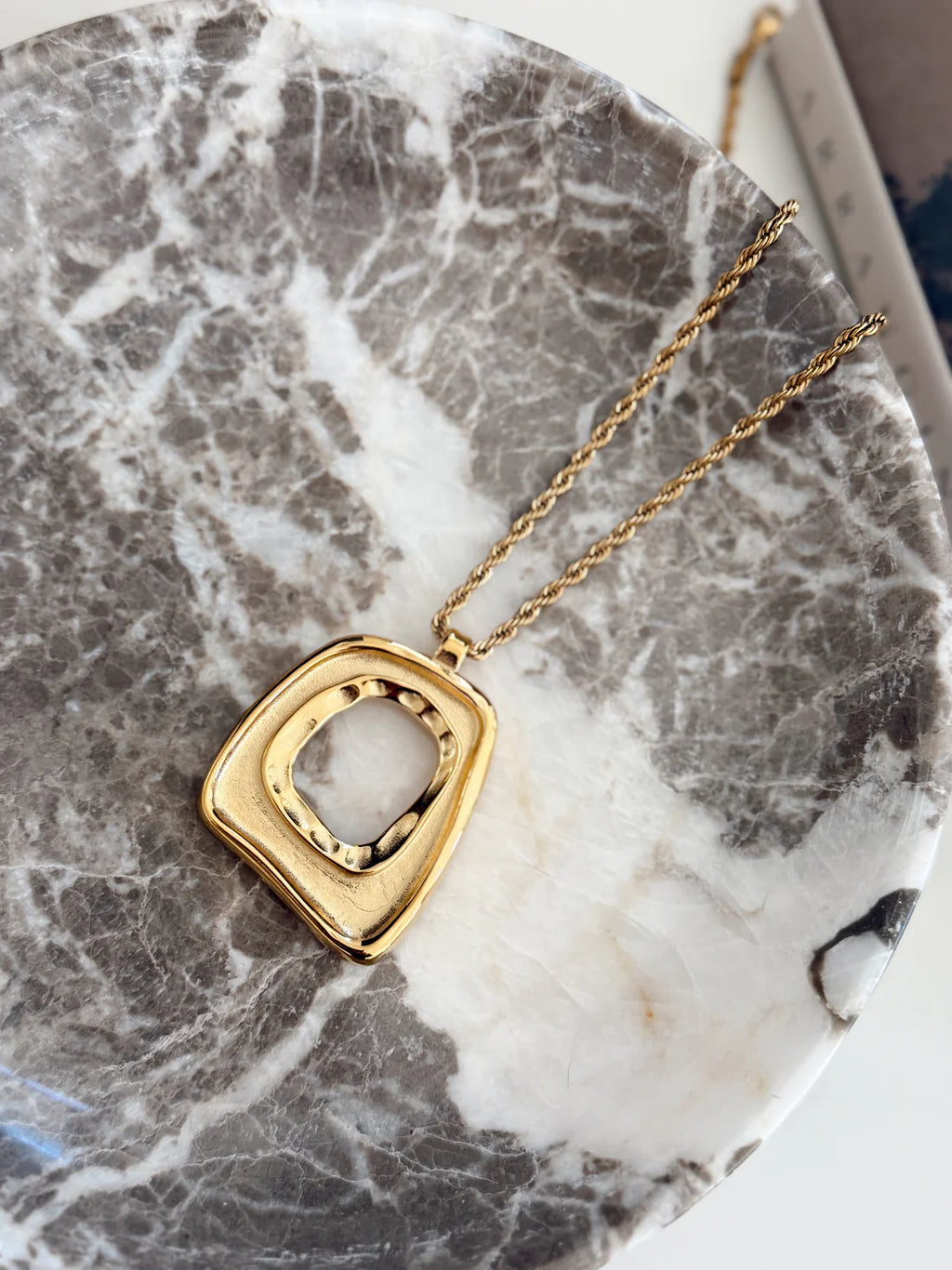 Taylor ChanSutt Pearls Necklace