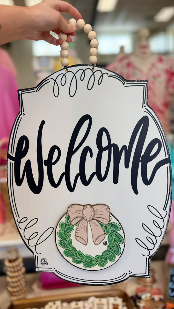 DK White Bloom Welcome Door Hanger